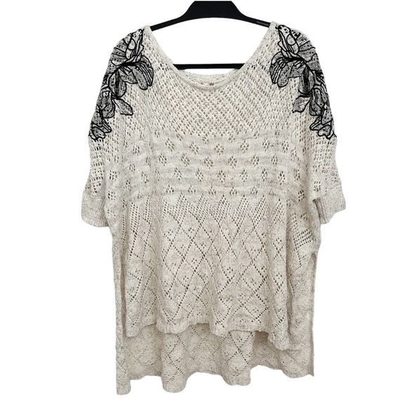 Anthropologie Knitted and Knotted Launa Embroidered Open Knit Poncho Size XS/S - Picture 3 of 9
